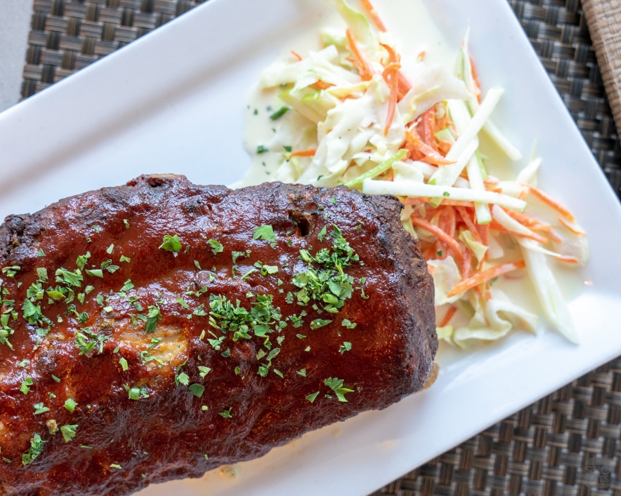 Baby back ribs with apple fennel claw